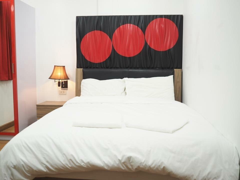 Pook Swan House Hotel Pattaya Zimmer foto